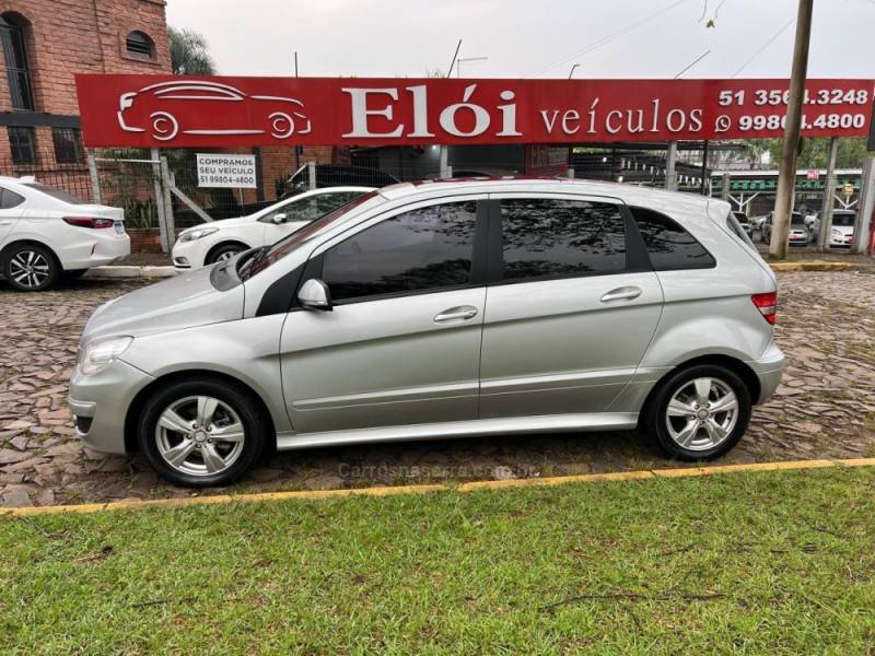 MERCEDES-BENZ - B 180 - 2010/2011 - Prata - R$ 44.900,00