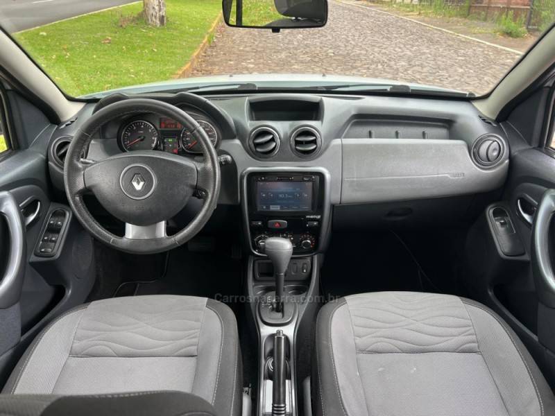RENAULT - DUSTER - 2013/2014 - Branca - R$ 55.900,00