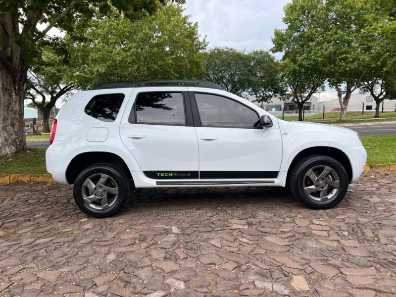 RENAULT - DUSTER - 2013/2014 - Branca - R$ 55.900,00