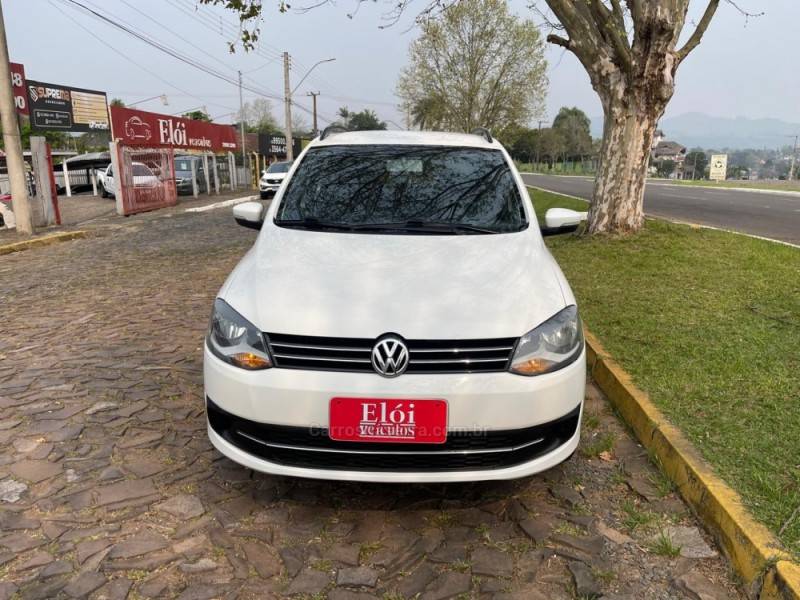 VOLKSWAGEN - SPACEFOX - 2012/2013 - Branca - R$ 47.900,00