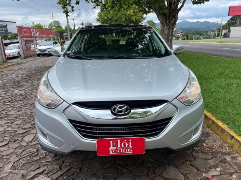 HYUNDAI - IX35 - 2011/2012 - Prata - R$ 69.900,00