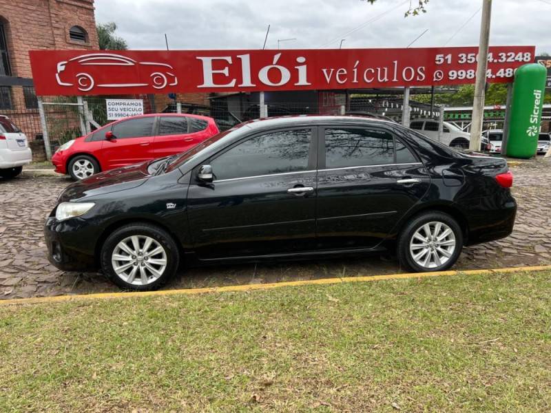 TOYOTA - COROLLA - 2012/2013 - Preta - R$ 69.900,00