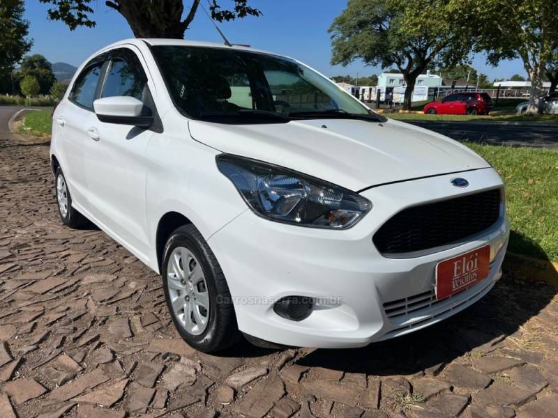 FORD - KA - 2017/2018 - Branca - R$ 46.900,00