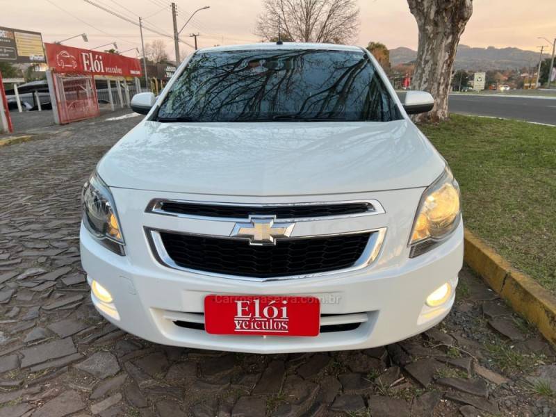 CHEVROLET - COBALT - 2015/2015 - Branca - R$ 48.900,00