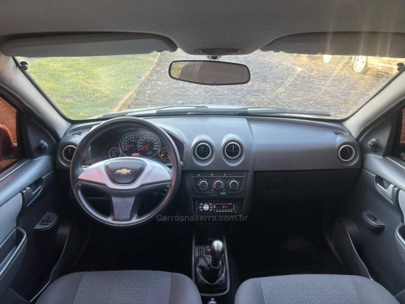 CHEVROLET - CELTA - 2012/2013 - Prata - R$ 34.900,00