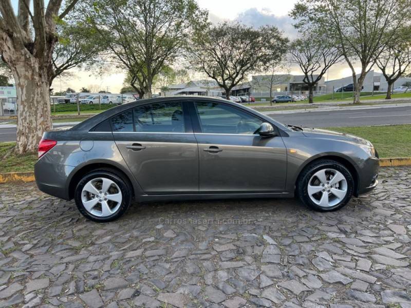 CHEVROLET - CRUZE - 2014/2014 - Cinza - R$ 63.900,00