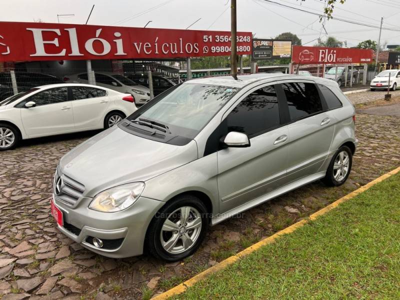 MERCEDES-BENZ - B 180 - 2010/2011 - Prata - R$ 44.900,00