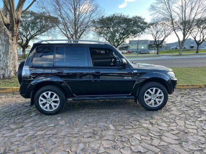 MITSUBISHI - PAJERO TR4 - 2012/2012 - Preta - R$ 63.900,00