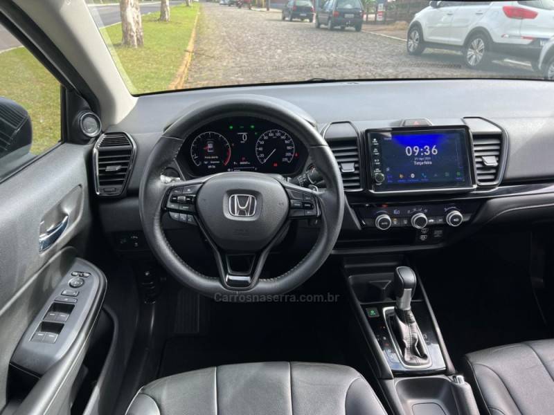 HONDA - CITY - 2022/2023 - Branca - R$ 112.900,00