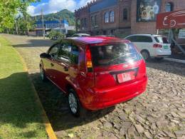 FORD - FIESTA - 2013/2013 - Vermelha - R$ 29.900,00