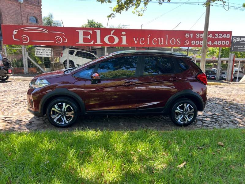 HONDA - WRV - 2017/2018 - Vermelha - R$ 83.900,00
