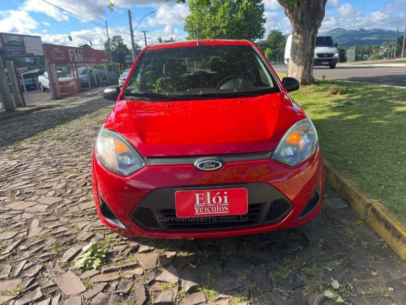 FORD - FIESTA - 2013/2013 - Vermelha - R$ 29.900,00