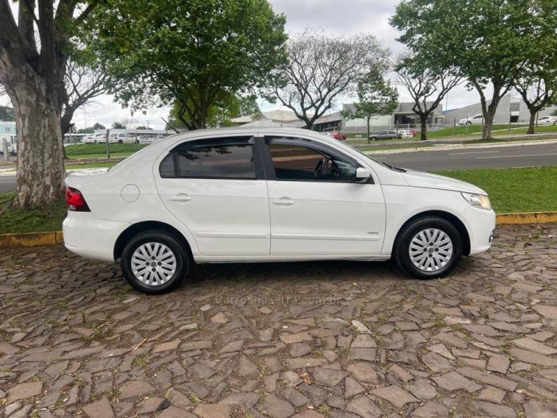 VOLKSWAGEN - VOYAGE - 2011/2011 - Branca - R$ 32.900,00