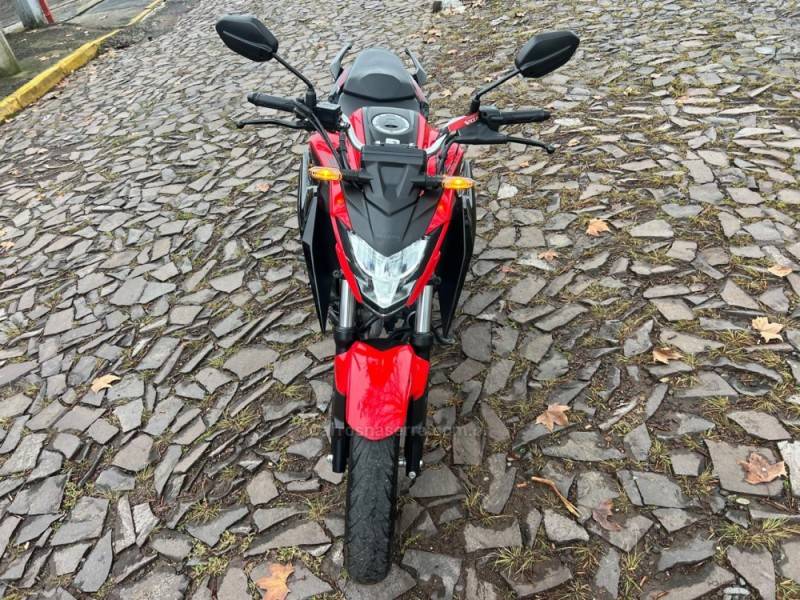 HONDA - CB 300F TWISTER - 2023/2024 - Vermelha - R$ 26.900,00