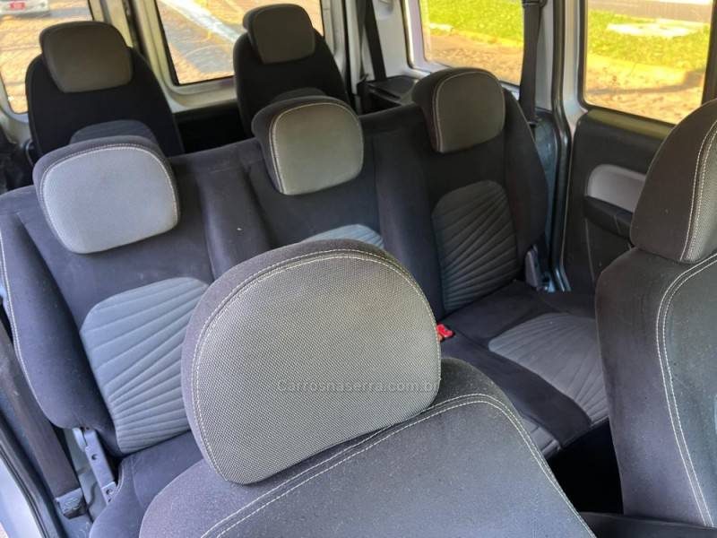 FIAT - DOBLÓ - 2014/2015 - Prata - R$ 59.900,00