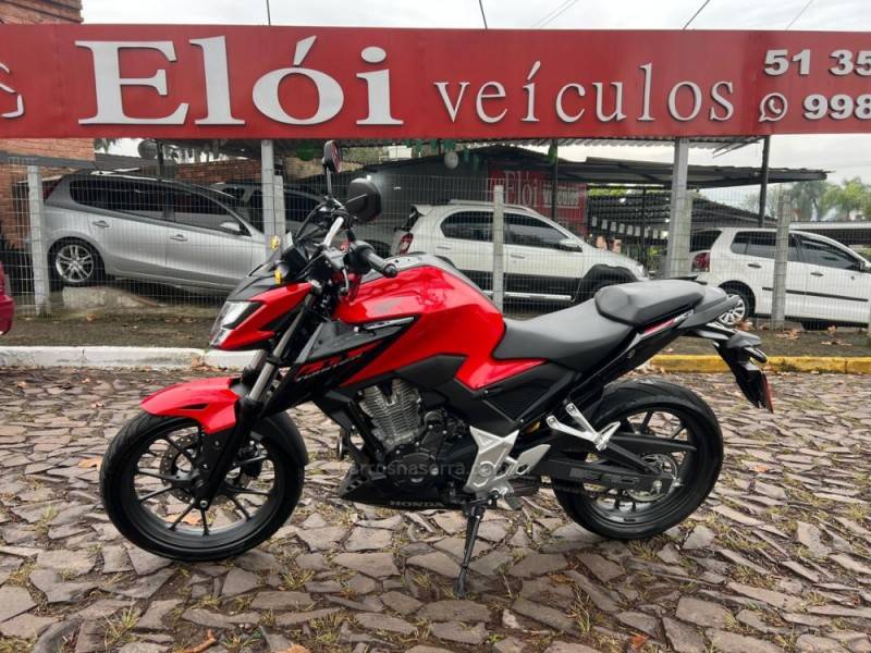 HONDA - CB 300F TWISTER - 2023/2024 - Vermelha - R$ 26.900,00