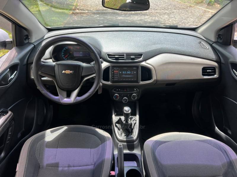 CHEVROLET - PRISMA - 2013/2013 - Prata - R$ 47.900,00