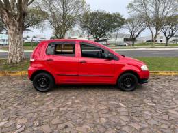 VOLKSWAGEN - FOX - 2007/2008 - Vermelha - R$ 24.900,00