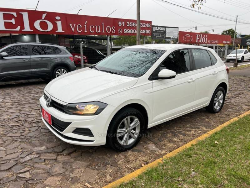 VOLKSWAGEN - POLO - 2020/2021 - Branca - R$ 69.900,00