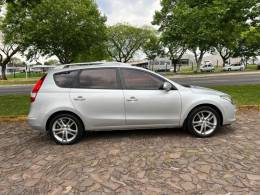 HYUNDAI - I30 CW - 2011/2012 - Prata - R$ 53.900,00