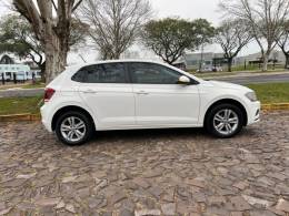 VOLKSWAGEN - POLO - 2020/2021 - Branca - R$ 69.900,00