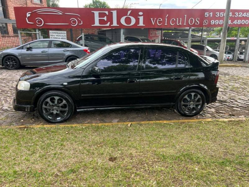 CHEVROLET - ASTRA - 2008/2009 - Preta - R$ 36.900,00