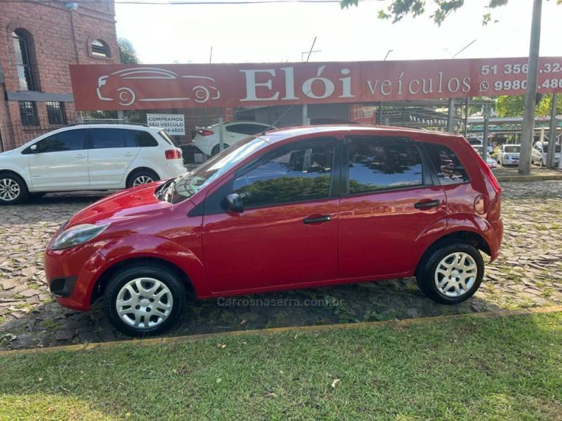 FORD - FIESTA - 2013/2013 - Vermelha - R$ 29.900,00