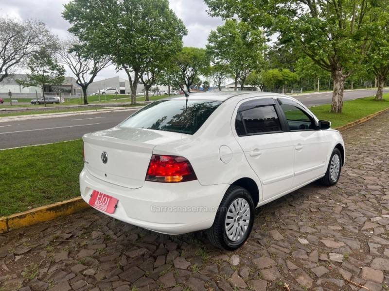 VOLKSWAGEN - VOYAGE - 2011/2011 - Branca - R$ 32.900,00