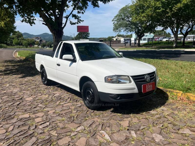 VOLKSWAGEN - SAVEIRO - 2009/2009 - Branca - R$ 35.900,00