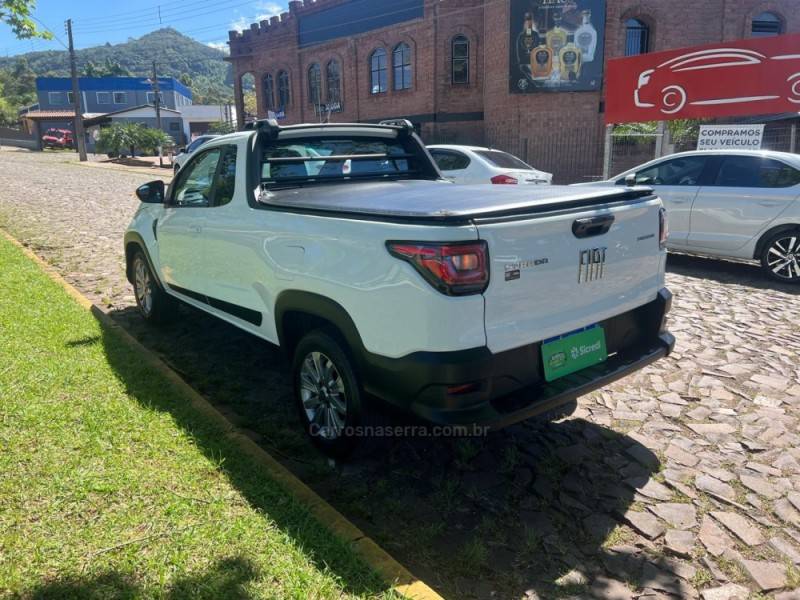 FIAT - STRADA - 2020/2021 - Branca - R$ 85.900,00