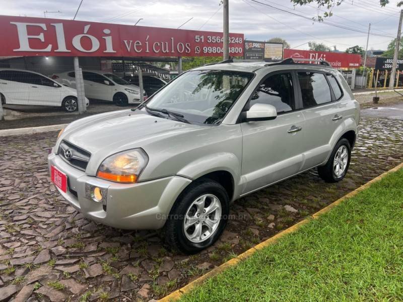 HYUNDAI - TUCSON - 2011/2012 - Prata - R$ 48.900,00