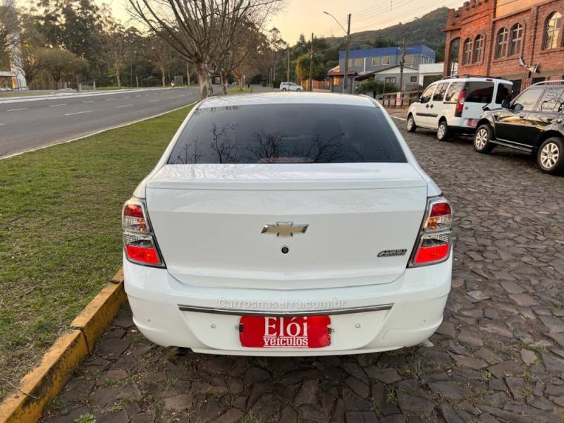 CHEVROLET - COBALT - 2015/2015 - Branca - R$ 48.900,00