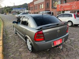 CHEVROLET - ASTRA - 2010/2011 - Cinza - R$ 38.900,00