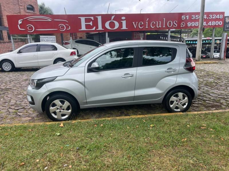 FIAT - MOBI - 2017/2018 - Prata - R$ 45.900,00