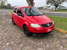 VOLKSWAGEN - FOX - 2007/2008 - Vermelha - R$ 24.900,00