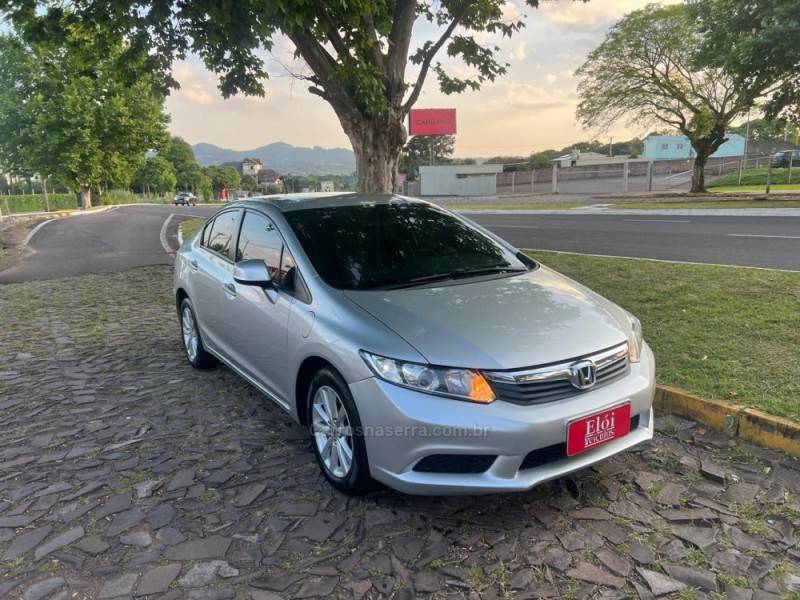 HONDA - CIVIC - 2012/2013 - Prata - R$ 70.900,00