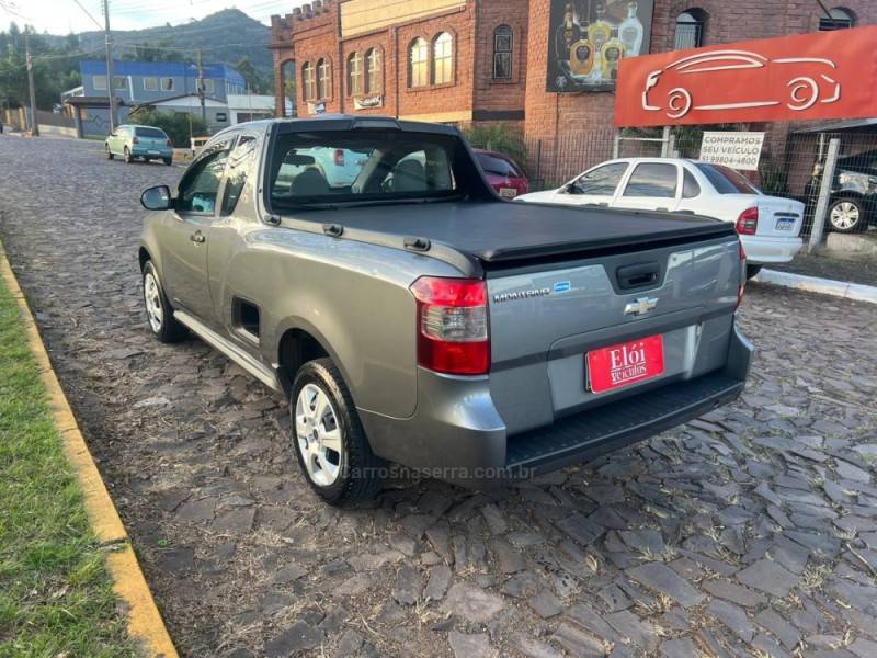 CHEVROLET - MONTANA - 2017/2018 - Cinza - R$ 56.900,00
