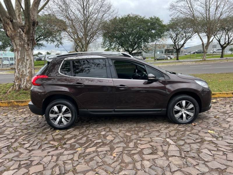 PEUGEOT - 2008 - 2017/2017 - Marrom - R$ 55.900,00