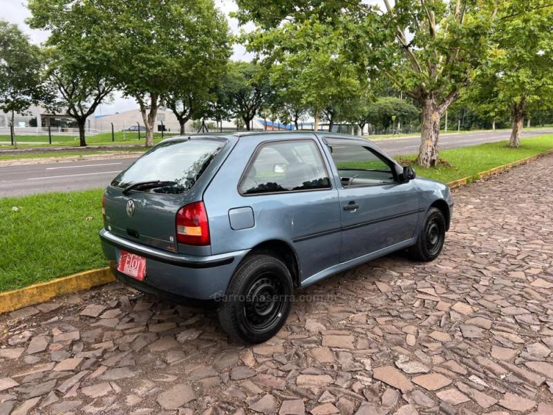 VOLKSWAGEN - GOL - 2000/2001 - Cinza - R$ 8.500,00