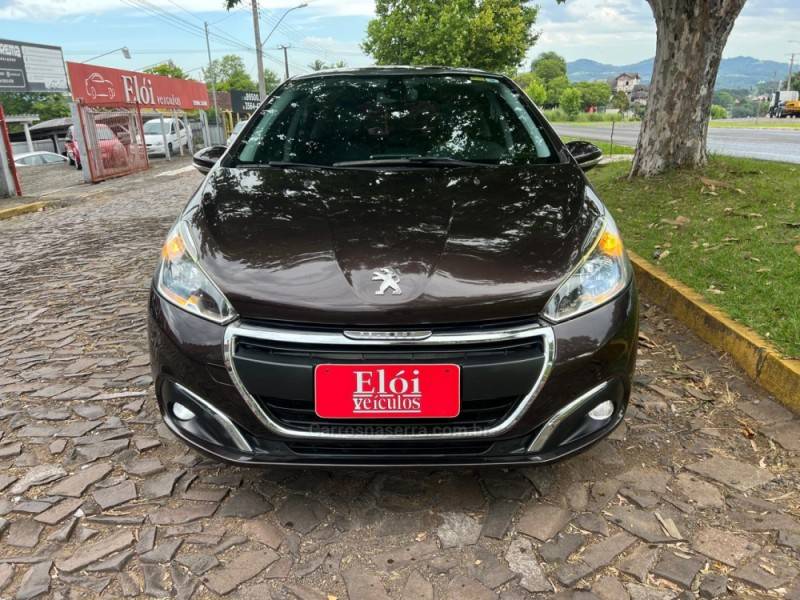 PEUGEOT - 208 - 2016/2017 - Marrom - R$ 57.900,00