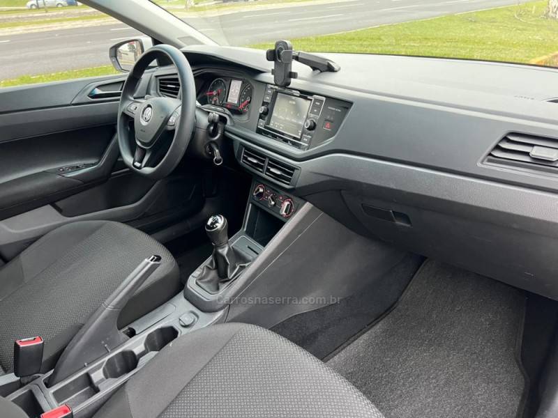 VOLKSWAGEN - POLO - 2020/2021 - Branca - R$ 69.900,00