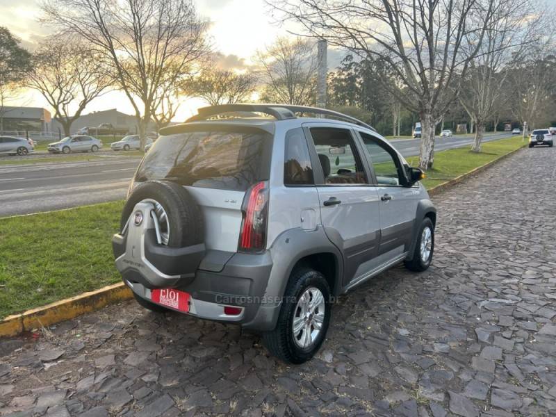 FIAT - IDEA - 2014/2015 - Prata - R$ 46.900,00