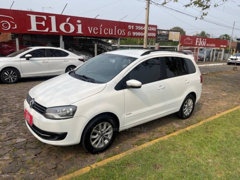 VOLKSWAGEN - SPACEFOX - 2012/2013 - Branca - R$ 47.900,00