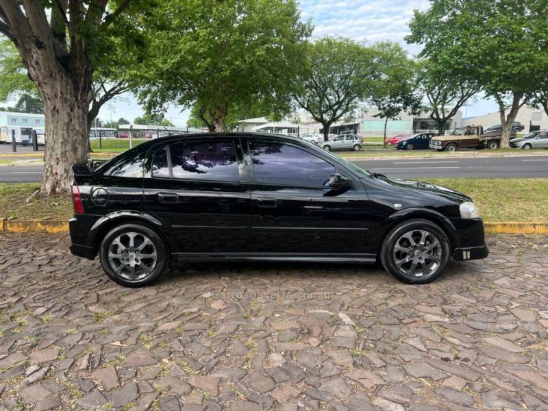 CHEVROLET - ASTRA - 2008/2009 - Preta - R$ 36.900,00