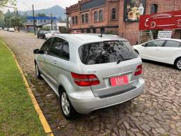 MERCEDES-BENZ - B 180 - 2010/2011 - Prata - R$ 44.900,00