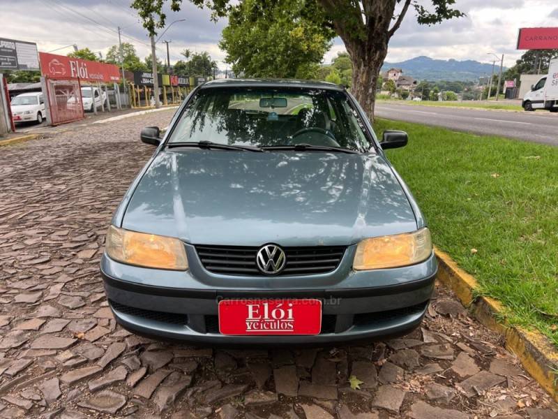 VOLKSWAGEN - GOL - 2000/2001 - Cinza - R$ 8.500,00