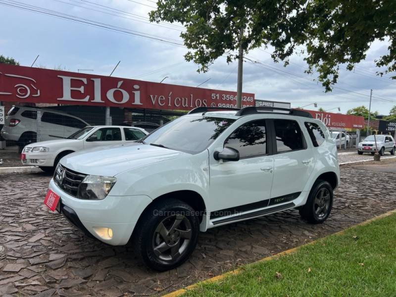 RENAULT - DUSTER - 2013/2014 - Branca - R$ 55.900,00