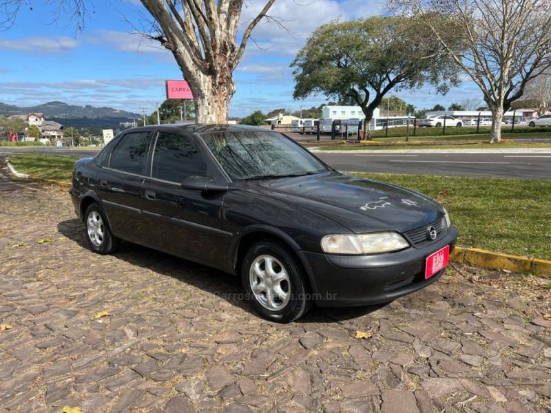 CHEVROLET - VECTRA - 1998/1998 - Cinza - R$ 15.900,00